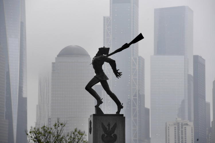 Pomnik Katyński w Jersey City. PAP/R. Pietruszka