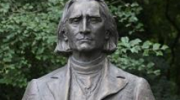 Popiersie Franciszka Liszta. Fot. PAP/T. Gzell