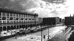Marszałkowska Dzielnica Mieszkaniowa (MDM). Nz. Plac Konstytucji. Warszawa 1953. Fot. PAP/CAF/Archiwum