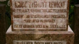Nagrobek ks. Zygmunta Lewickiego na cmentarzu Antokolskim. Fot. MKiDN