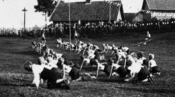 Woryty 1936 r. Zawody sportowe uczniów szkół polskich. Źródło: Muzeum Warmii i Mazur