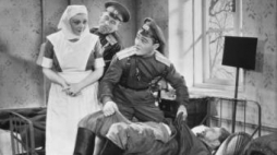 Kadr z filmu "Dodek na froncie" w reż. Michała Waszyńskiego (1936). Źródło: Filmoteka Narodowa