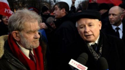 Prezes PiS Jarosław Kaczyński i Andrzej Gwiazda podczas V Marszu Wolności i Solidarności. Fot. PAP/J. Turczyk