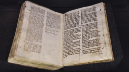 Rekopis "Bogurodzicy" znajdujący się w kodeksie Miscellanea theologica zawierający także inne modlitwy i traktaty teologiczne. Fot. PAP/R. Pietruszka