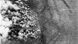 Niemiecki atak gazowy na  froncie wschodnim. 1916 r. Źródło: Wikimedia Commons/Bundesarchiv
