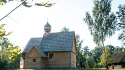 Zabytkowy kościół z XVIII w. w Kujawsko-Dobrzyńskim Parku Etnograficznym w Kłóbce. Fot. PAP/T. Żmijewski