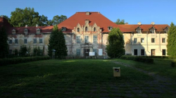 Pałac w Sztynorcie. 2013 r. Fot. PAP/T. Waszczuk