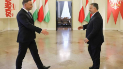 Prezydent Andrzej Duda (L) i premier Węgier Viktor Orban (P) podczas spotkania w Pałacu Prezydenckim, 14 bm. Premier Węgier Viktor Orban przebywa z wizytą w Polsce. Fot. PAP/P. Supernak