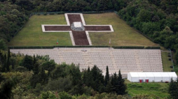 Polski Cmentarz Wojenny na Monte Cassino, na którym spoczywają żołnierze 2. Korpusu, 2014 rok. Fot. PAP/L. Szymański