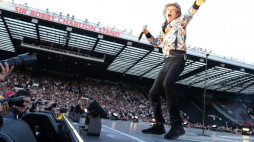 Mick Jagger (The Rolling Stones) podczas koncertu na stadionie Old Trafford w Manchesterze, Anglia. Czerwiec 2018. Fot. PAP/EPA/N. Roddis