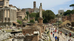 Forum Romanum. Fot. PAP/DPA