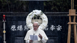 Papież Franciszek przemawia w Parku Pokoju. Nagasaki, 24.11.2019. Fot. PAP/EPA