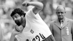 Olimpiada w Monachium, 1972 r. Władysław Komar. Fot. PAP/Caf-Dąbrowiecki/AW