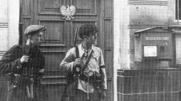 Żołnierze AK podczas akcji „Burza” w Lublinie, lipiec 1944. Źródło: www.wikipedia.org