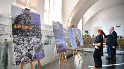 Wystawa IPN "Aktion +Reinhardt+ 1942-1943" w Ośrodku Edukacyjno-Muzealnym "Świętokrzyski Sztetl" w Chmielniku. Fot. PAP/P. Polak