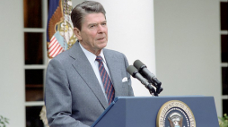 Ronald Reagan. Fot. www.en.wikipedia.org