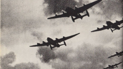 Avro Lancastery 300. Dywizjonu Bombowego „Ziemi Mazowieckiej”. Źródło: Wikimedia Commons