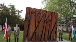 Pomnik Męczenników Katynia w Budapeszcie. 2016 r. Fot. PAP/R. Guz