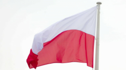 Polska flaga. Fot. PAP/A. Zawada