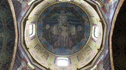 Mozaika na sklepieniu kopuły katedry ormiańskiej po pracach konserwatorskich. Źródło: Instytut POLONIKA