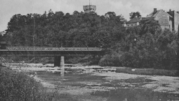 Most na granicy polsko-czechosłowackiej na Olzie w Cieszynie. 1920–1938. Fot. NAC