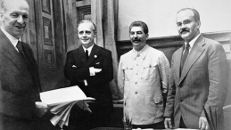 Pakt Ribbentrop-Mołotow. Źródło: Instytut Pileckiego