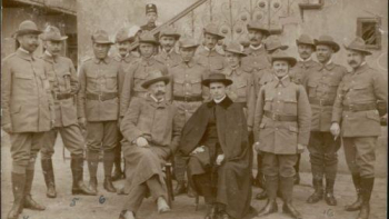 Grupa skautów z Wieliczki. 1913-1914 r. Źródło: CBN Polona