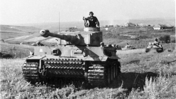 Niemieckie czołgi podczas bitwy o Kursk. Fot. Bundesarchiv. Źródło: Wikimedia Commons
