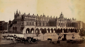 Sukiennice – siedziba Muzeum Narodowego w Krakowie. Ok. 1880 r. Źródło: CBN Polona