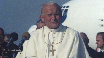 Papież Jan Paweł II. 1983 r. Fot. PAP/J. Ochoński