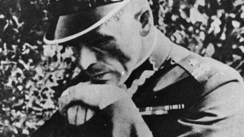 Mjr Henryk Sucharski (Westerplatte, po zakończeniu walk). Fot. AIPN