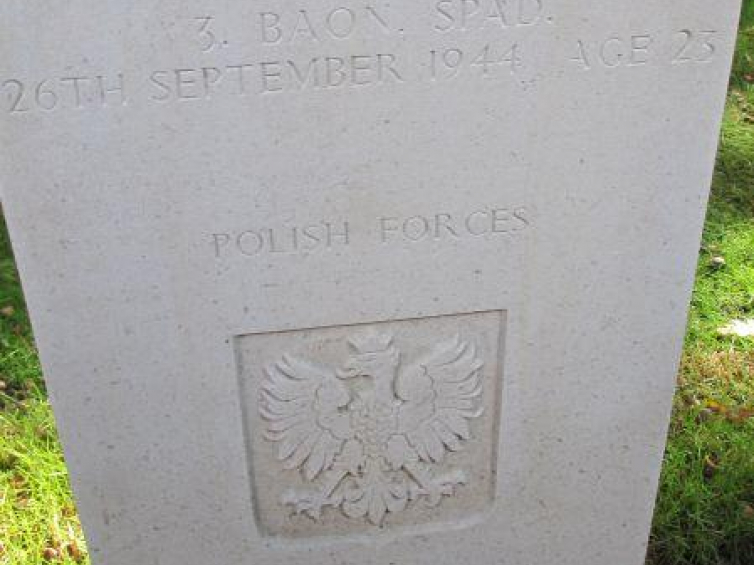 T.Sosków, zginął 26 września 1944 r. w wieku 23 lat, mogiła na cmentarzu wojennym Oosterbeek Arnhem. Fot. Xenia Jacoby