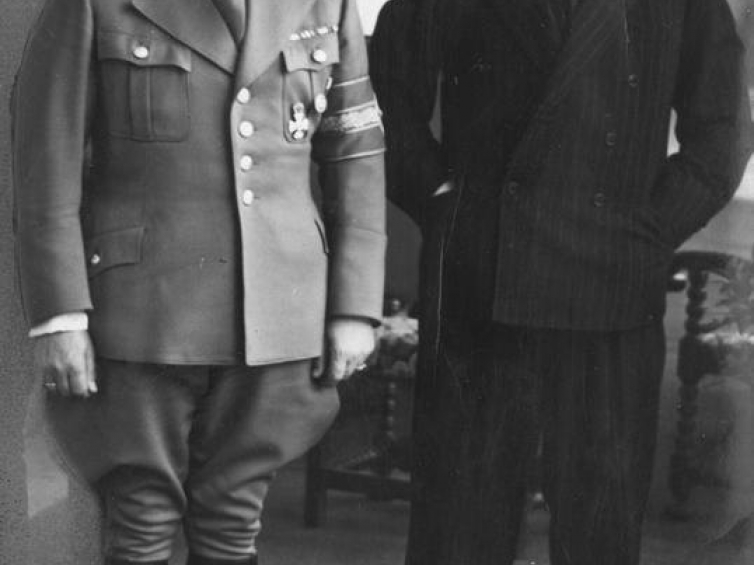 Erich Koch i Hans Frank. Okres II wojny światowej. Fot. NAC