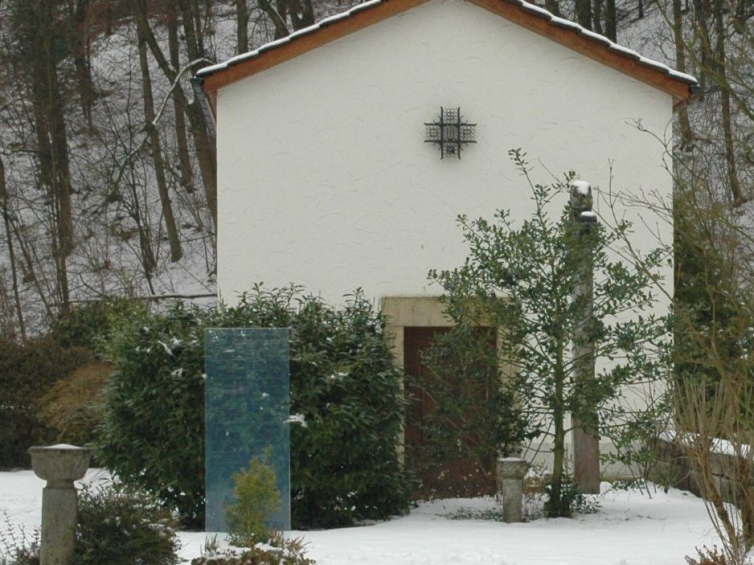 Kaplica 2 Dywizji Strzelców Pieszych na cmentarzu w Zuchwil k. Solury. Fot. Dorota Janiszewska-Jakubiak