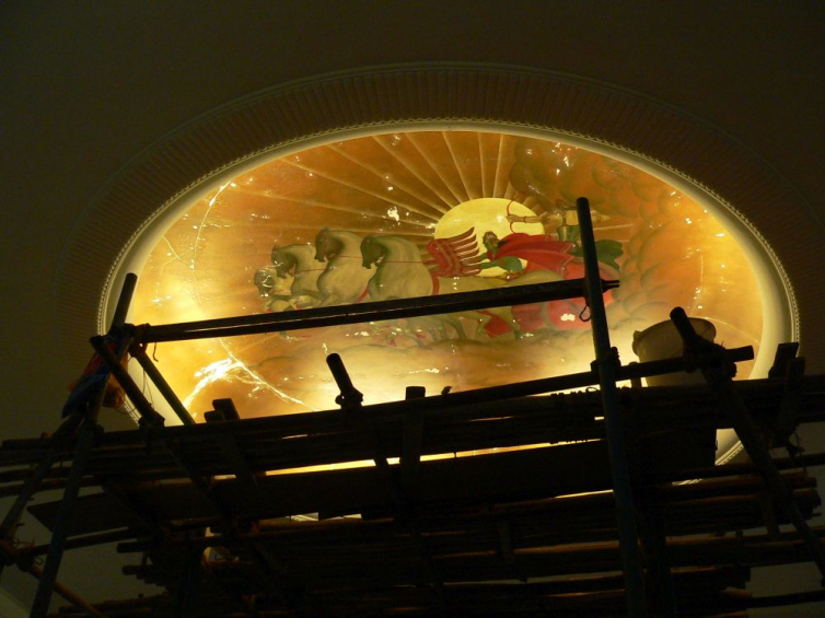 Malowidła Stefana Norblina w pałacu maharadży Bahadura w Morvi w trakcie konserwacji - plafon. Fot. M. Burzynowski