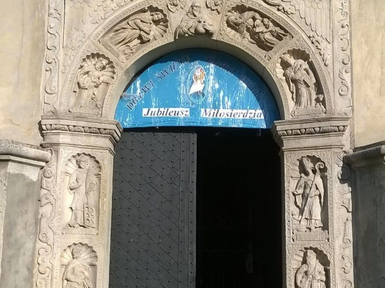 Kolegiata pw. św. Wawrzyńca w Żółkwi - portal główny. Fot. Dorota Janiszewska-Jakubiak