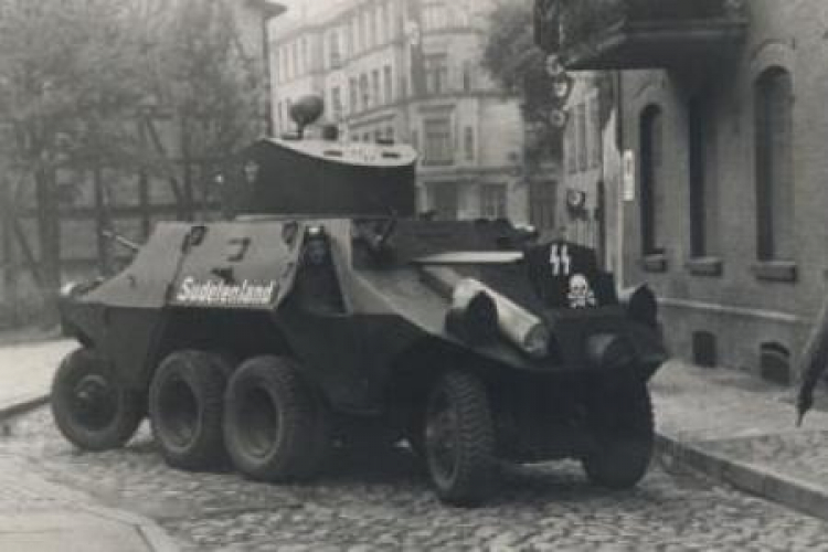 Samochód pancerny "Sudetenland" na ulicach Gdańska. 1 września 1939. Fot. CAW