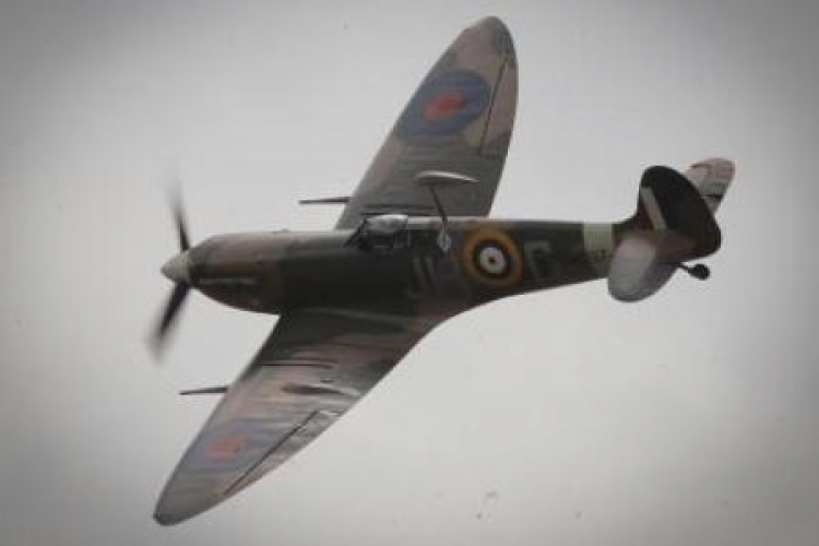 Lotnicza legenda II wojny światowej - Spitfire. Fot. PAP/G. Michałowski