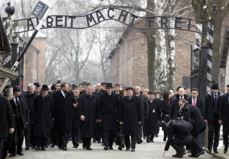 Obchody 66. rocznicy wyzwolenia obozu KL Auschwitz-Birkenau. Fot. PAP/A. Grygiel