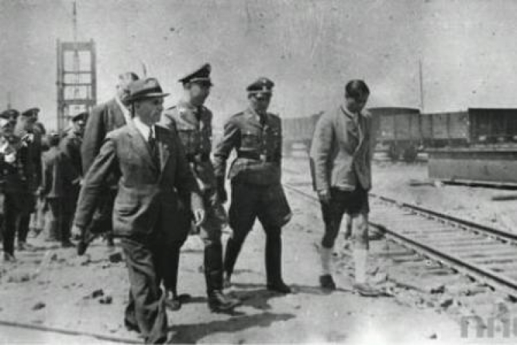Jedna z wizyt Reichsfuhrera SS Heinricha Himmlera w KL Auschwitz. Fot. NAC