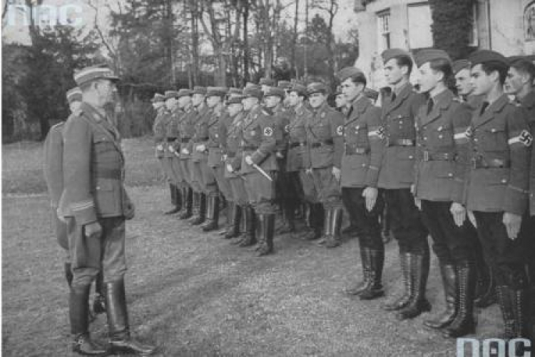 Kadeci centralnej szkoły NSDAP w Fedafing. Fot. NAC