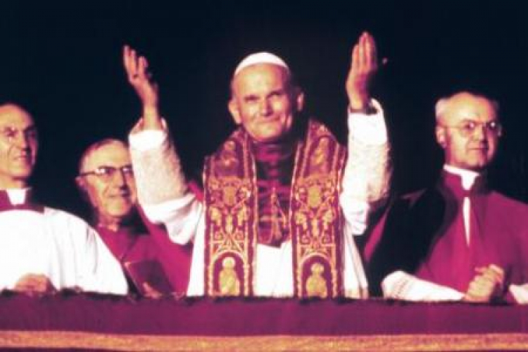  Kardynał Karol Wojtyła tuż po wyborze na papieża. Fot. PAP/EPA