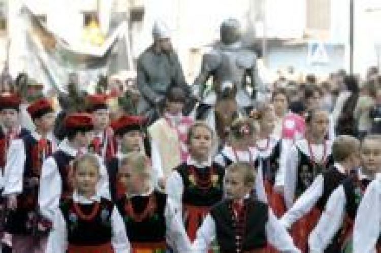 Tradycyjny pochód historyczny na ulicach Tarnowskich Gór w ramach „Gwarków” w 2006 r. Fot. PAP/A. Grygiel