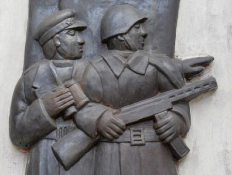 Pomnik Chwały Armii Czerwonej w Nowym Sączu. Fot. PAP/J. Bednarczyk