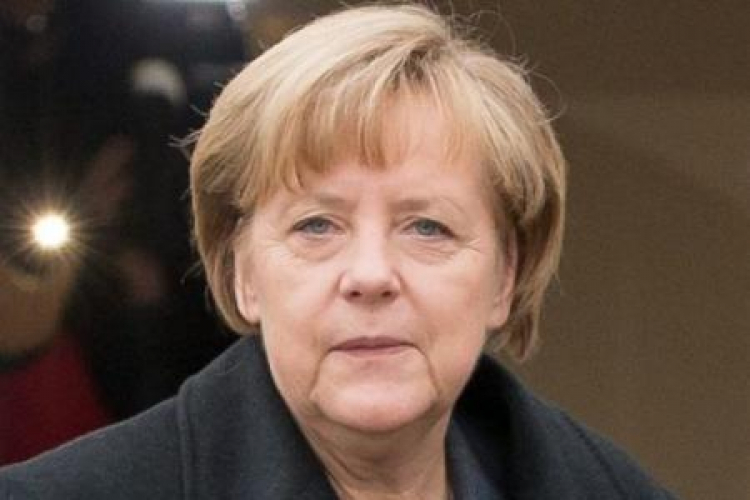 Kanclerz Angela Merkel w Krzyżowej. Fot. PAP/M. Kulczyński
