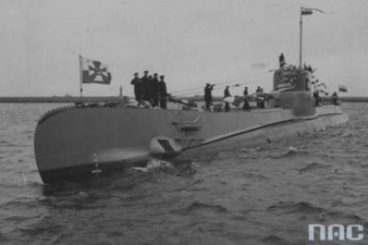 Powitanie okrętu podwodnego ORP "Orzeł" w porcie w Gdyni. 2 X 1939 r. Fot. NAC