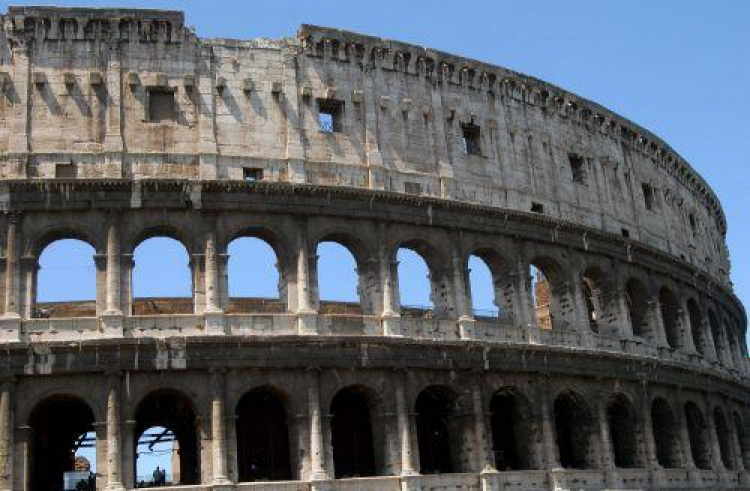 Rzymskie Koloseum. Fot. PAP/D. Delmanowicz