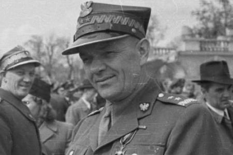 Gen. Zygmunt Berling. Warszawa, 1 maja 1947 r. Fot. PAP/CAF