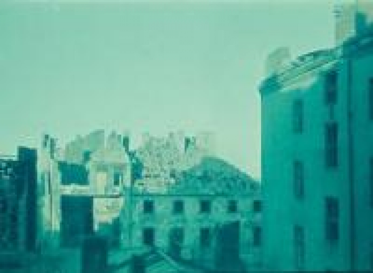 Źródło: „Fotografie ruin. Ruiny fotografii 1944-2014”. Wydawca: Muzeum Warszawy
