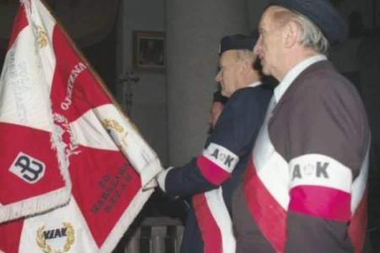 Zjazd Zarządu Okręgu Warszawa Światowego Związku Żołnierzy Armii Krajowej (ŚZŻAK). Fot. PAP/A. Urbanek